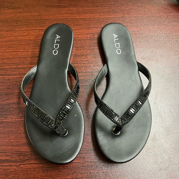 Aldo woman’s sandal w/ embellished straps - Picture 3 of 6